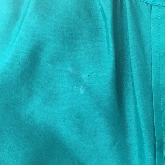 BANANA REPUBLIC | 100% Silk Blouse - Picture 3 of 10